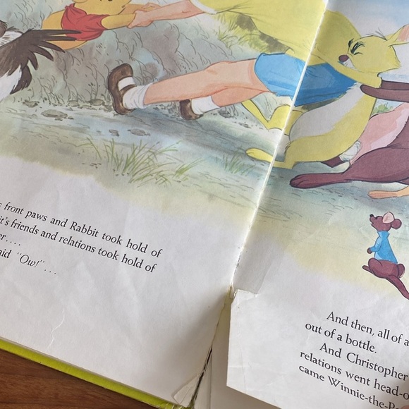 1982 Winnie-The-Pooh Book - Picture 7 of 10